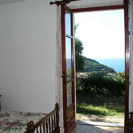 Evia Apartment Marciana Marina (Isola d'Elba)